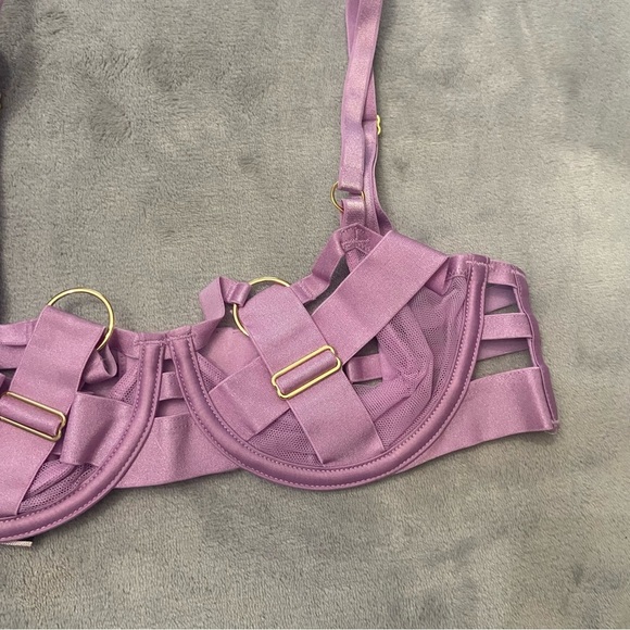 New! Victoria's Secret Very Sexy Purple Unlined Strappy Demi Bra 10306 - Picture 6 of 10